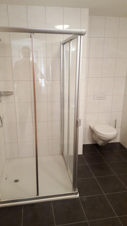 Suite mit Parkplatz Gebertingen Exterior foto