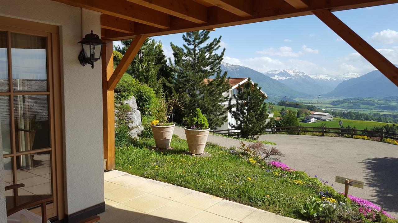 Suite mit Parkplatz Gebertingen Exterior foto